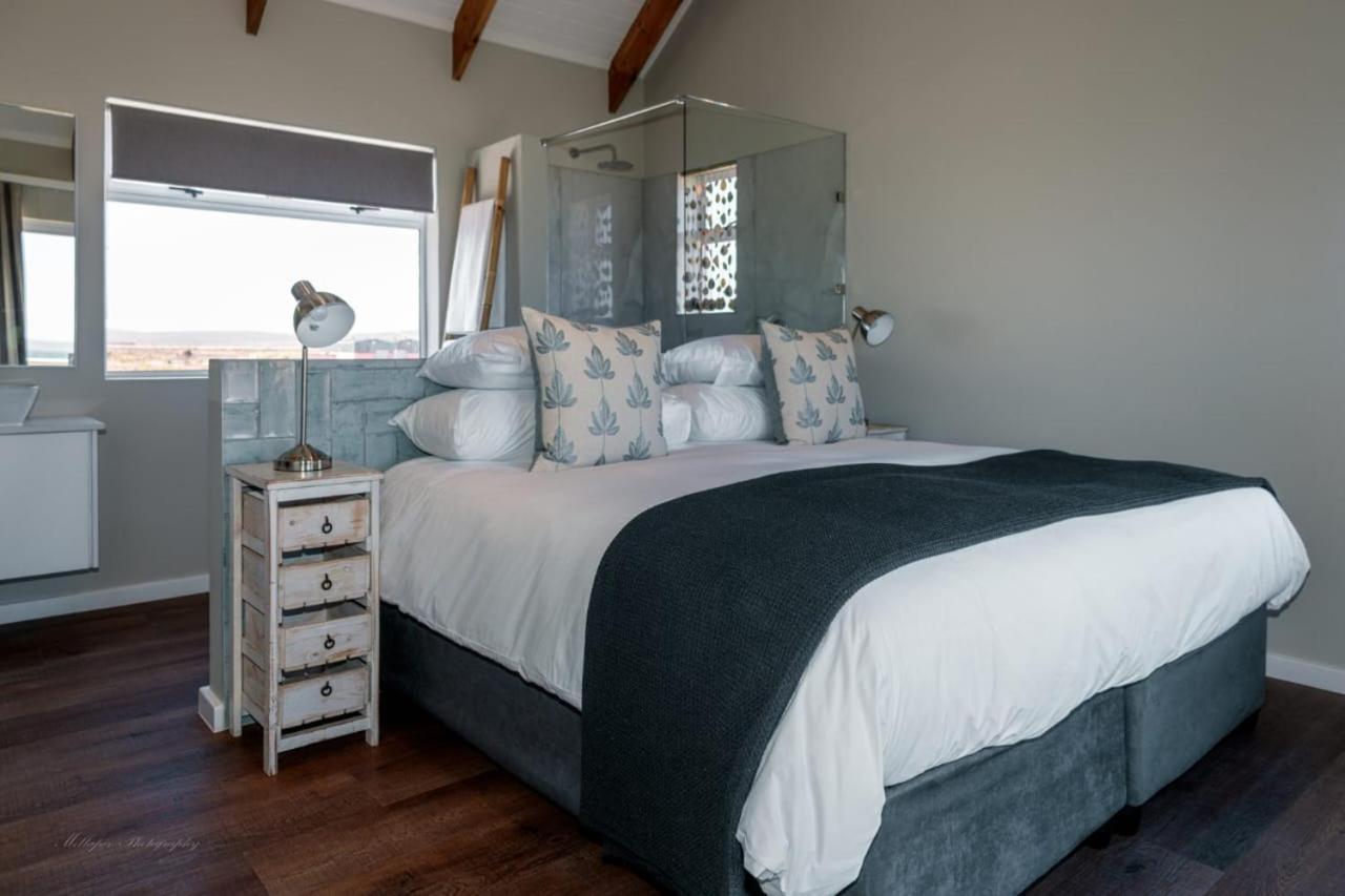 Blue Bay Lodge Saldanha Bay Extérieur photo