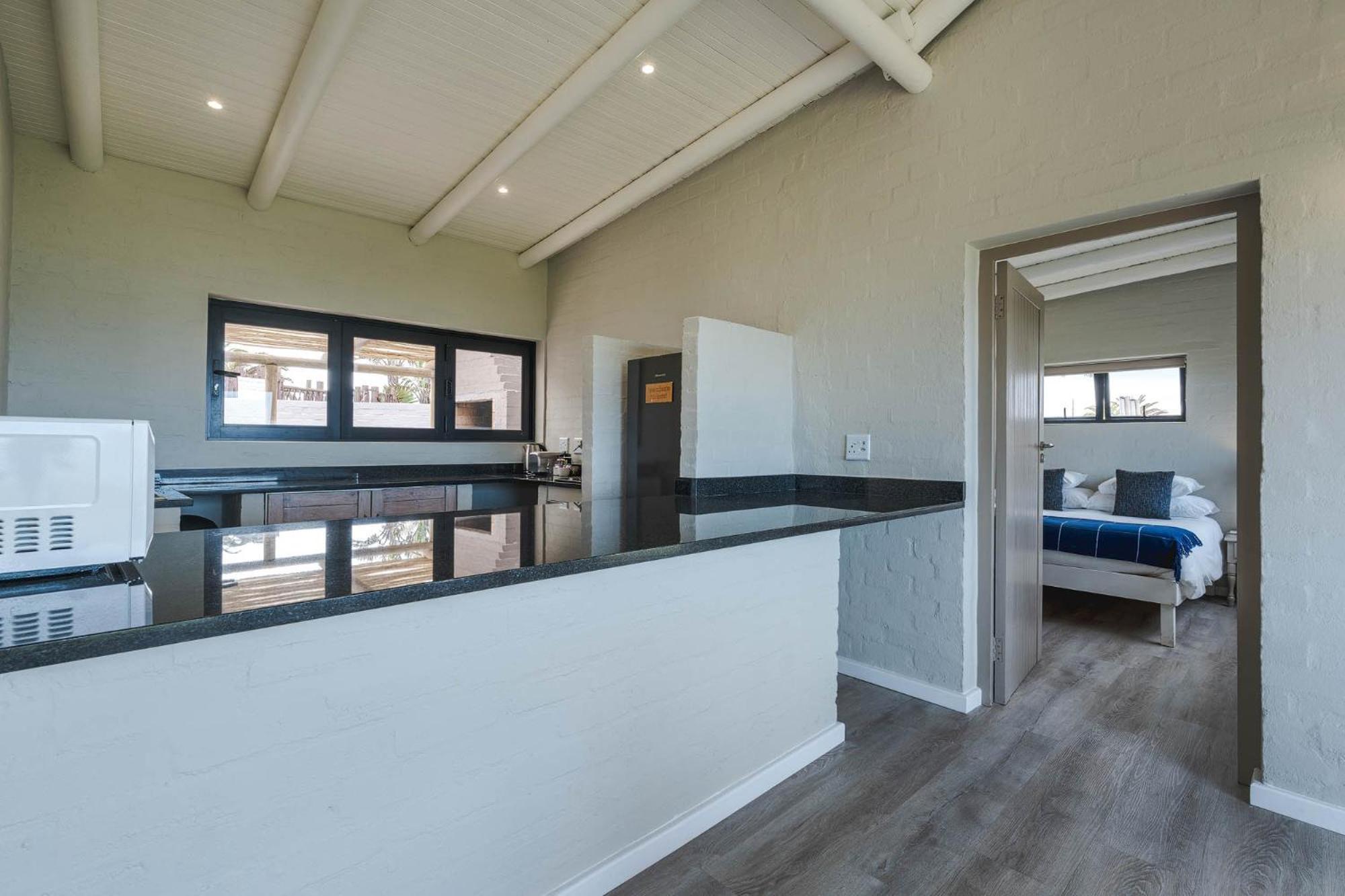 Blue Bay Lodge Saldanha Bay Extérieur photo